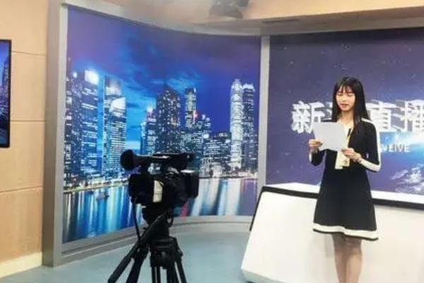 怎么考中国传媒大学的播音主持，分为了初试、复试、三试