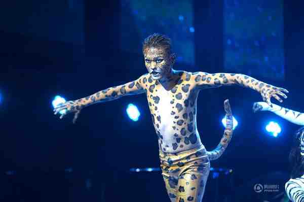 艺术展览现手绘超炫人体彩绘图片