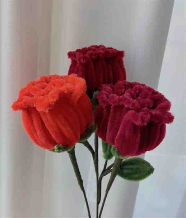 彩色手工扭扭棒怎么做玫瑰花(最新图解)