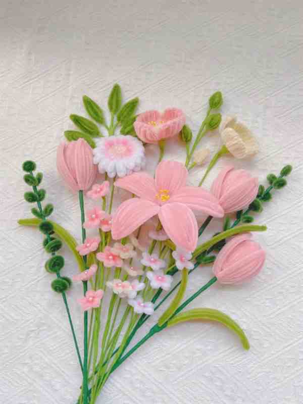 扭扭棒简易手工教程(永生花)作品欣赏