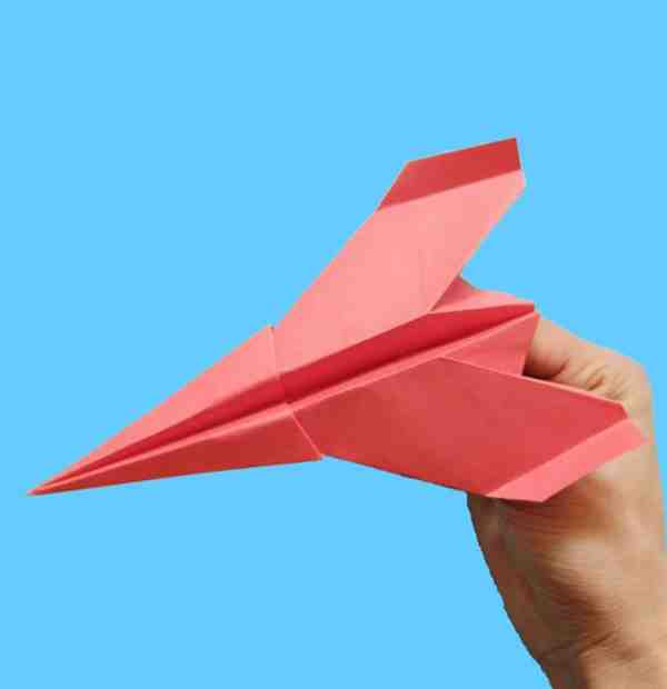 飞很远的纸飞机手工折纸教程图解