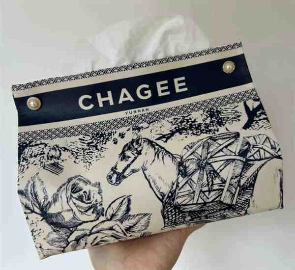 霸王茶姬纸袋diy抽纸盒步骤图