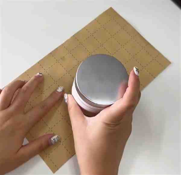 柱状礼物包装方法教程图解大全