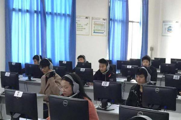 哪种人需要报班学习普通话，口音较重的需要报班