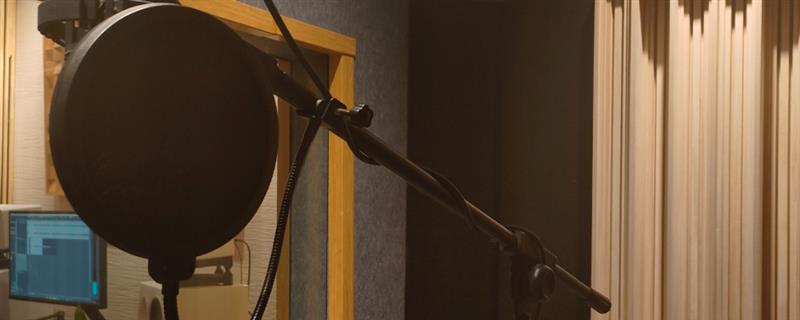 录音设备有电流声如何解决,麦克风属性中要选择噪音抑制和回音消除